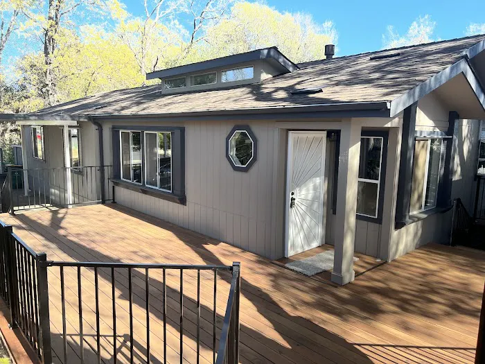 Lake Oaks Senior Mobile Home Picture 9