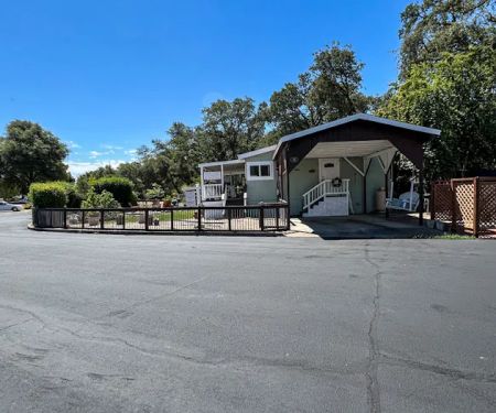 Oak Lane Mobile Village