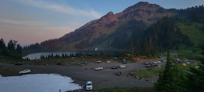 Twin Lakes Campgrounds Picture 4