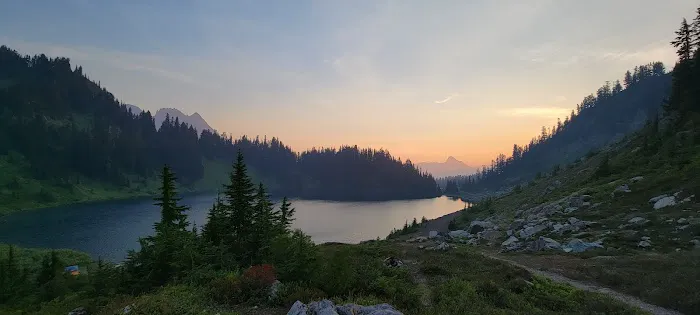 Twin Lakes Campgrounds Picture 3