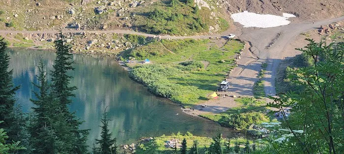 Twin Lakes Campgrounds Picture 7