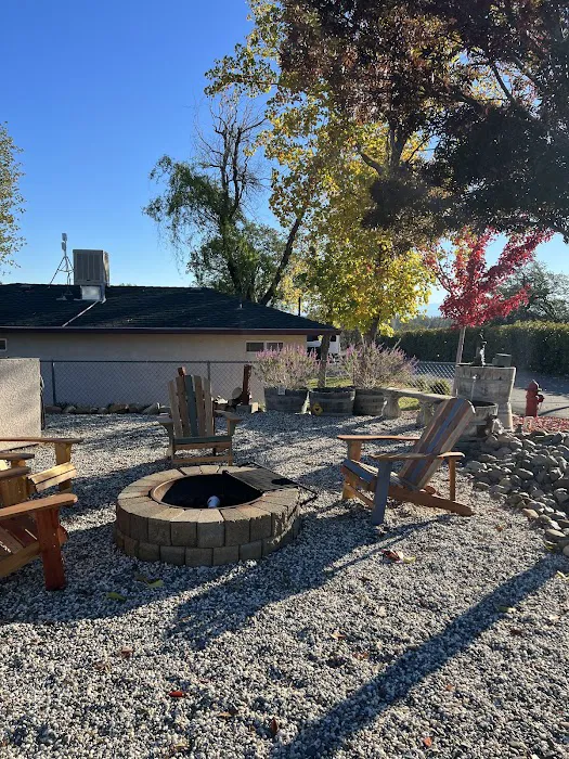 Redding RV Park Picture 9