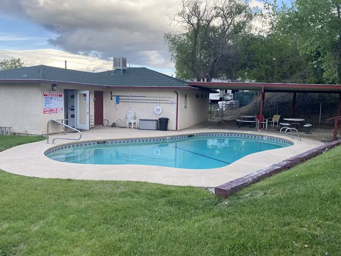 Redding RV Park Picture 4