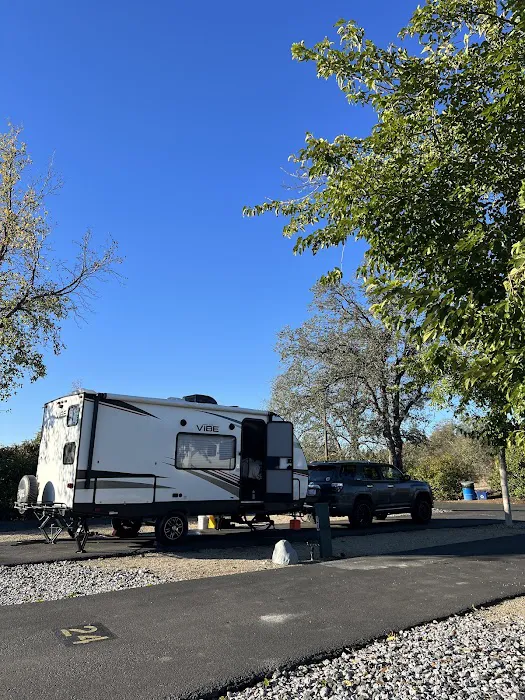 Redding RV Park Picture 10