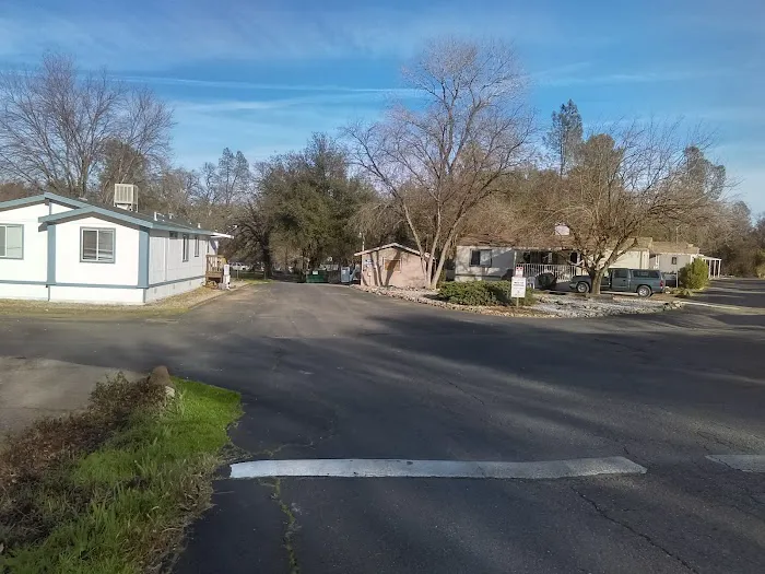 Brookside Redding Mobile Home Park Picture 4