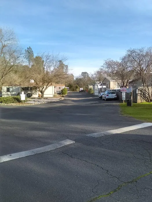 Brookside Redding Mobile Home Park Picture 7