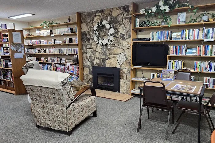 The Redwoods Mobile Home Community Picture 6
