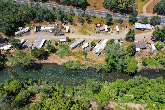 Gold Beach Manufactured Housing Community Picture 2