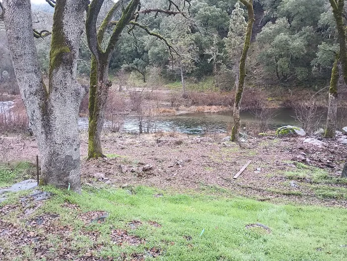 Gold Beach Mobile Home community Picture 4