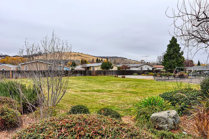 Sunset Estates Picture 10