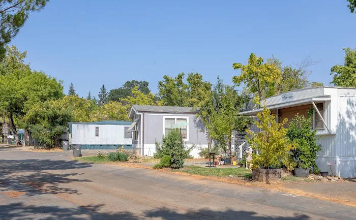 Park Villa Mobile Home Park Picture 1