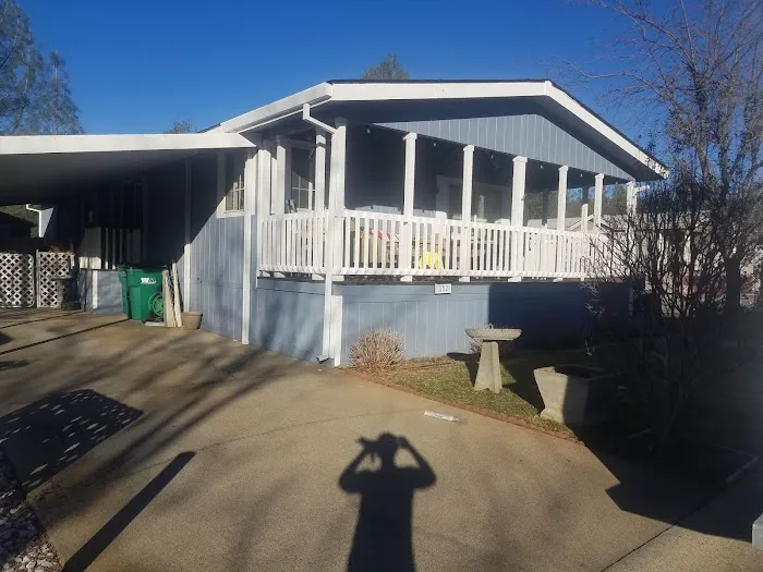 Twin Lakes Mobile Estates Picture 7