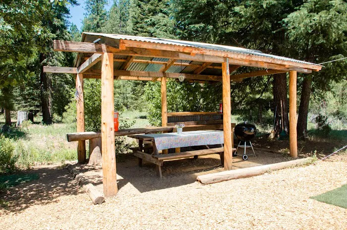 Wild Plumas Resort and Campground Picture 9