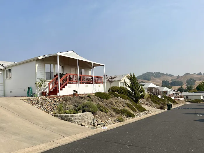Rollingwood Estates Picture 4