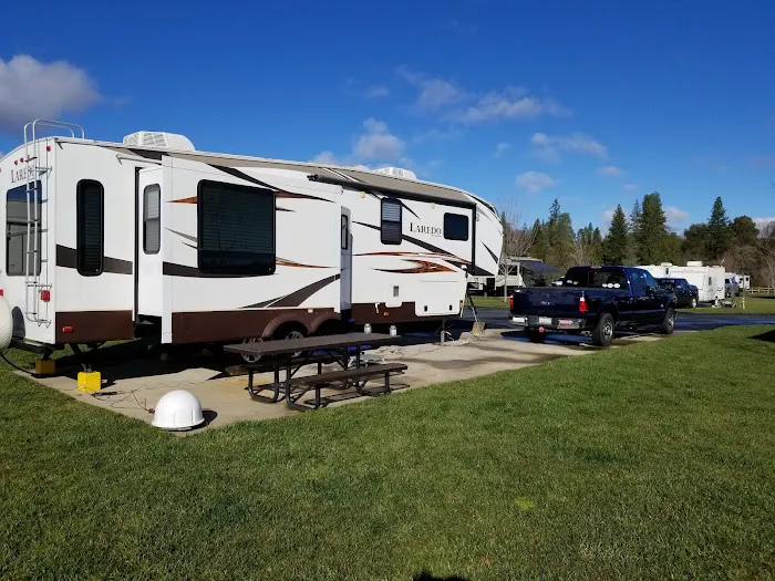 Jackson Rancheria RV Park Picture 4
