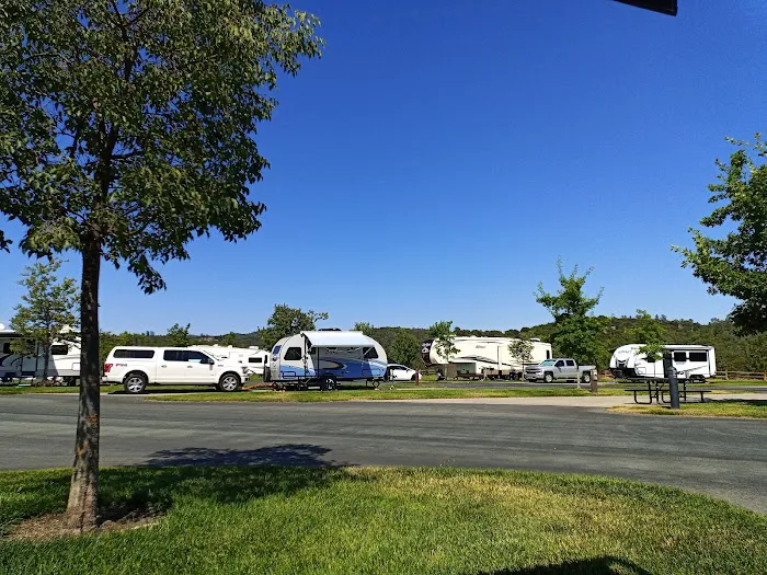 Jackson Rancheria RV Park Picture 9