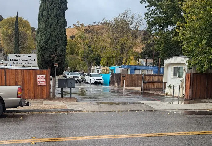 Paso Robles Mobilehome Park Picture 1