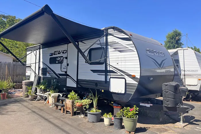Paso Robles Mobile Village Picture 1