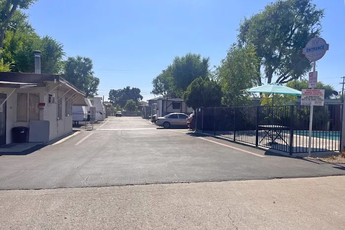 Paso Robles Mobile Village Picture 7