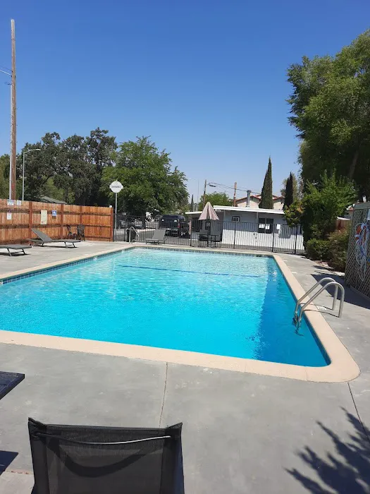 Paso Robles Mobile Village Picture 10