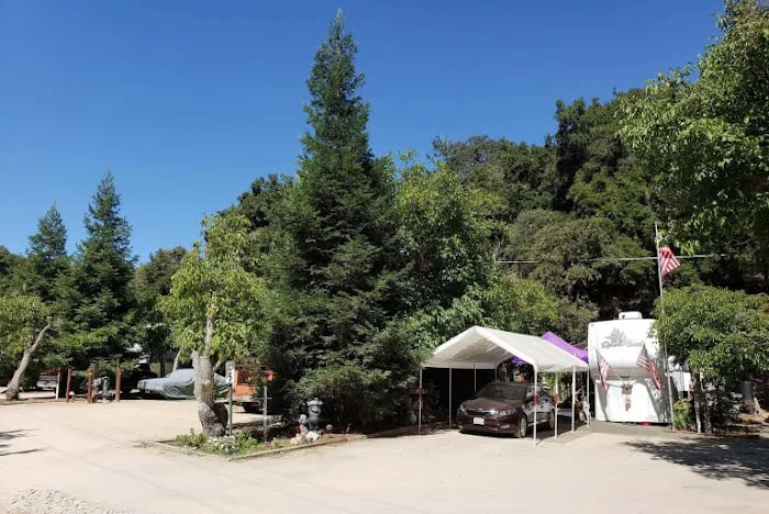 Resthaven Mobile Home Park Picture 1