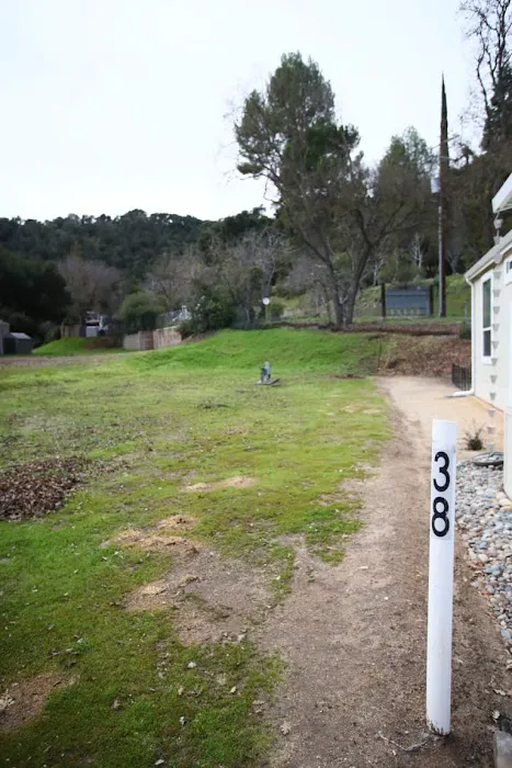 Resthaven Mobile Home Park Picture 2