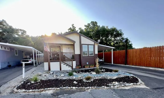 Resthaven Mobile Home Park Picture 8