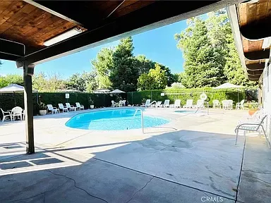 Los Robles Mobile Home Estates Picture 1