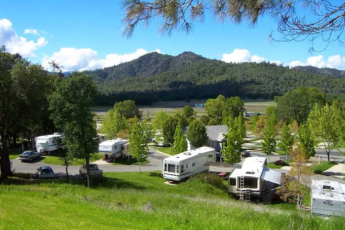 Mountain Gate RV Park and Cottages Picture 4