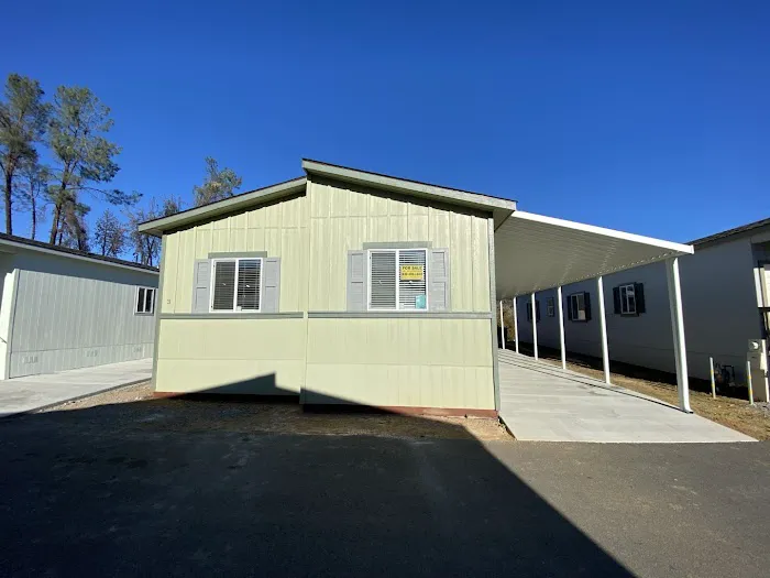 Mountain Gate Mobile Home Park Picture 10