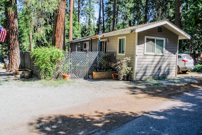 Buckhorn Mobile Home Park Picture 3