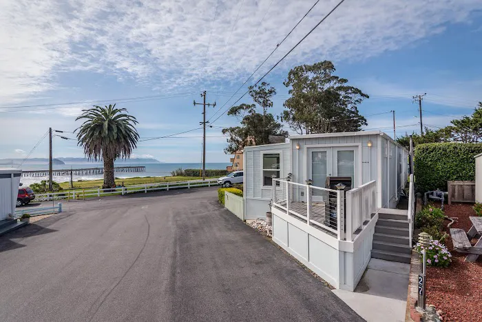 Bella Vista by the Sea Picture 3