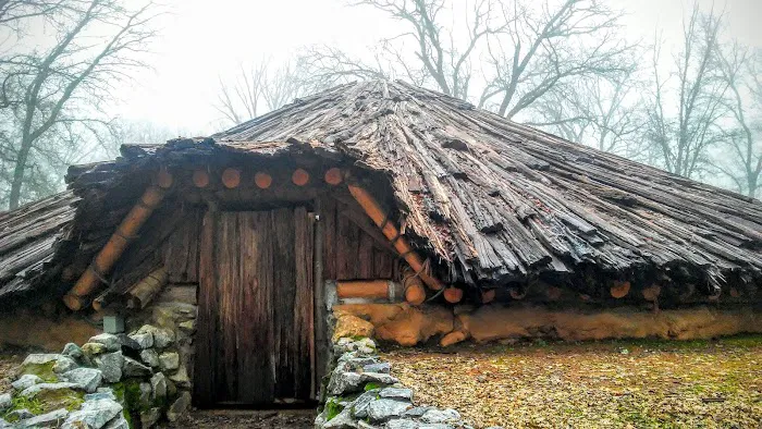 Chaw Se' Roundhouse Picture 8