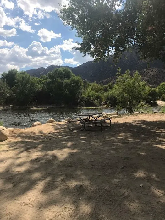 Rivernook Campground Picture 9