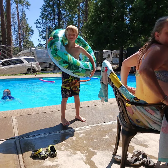 Sugar Pine RV Resort and Mobile Home Park Picture 6