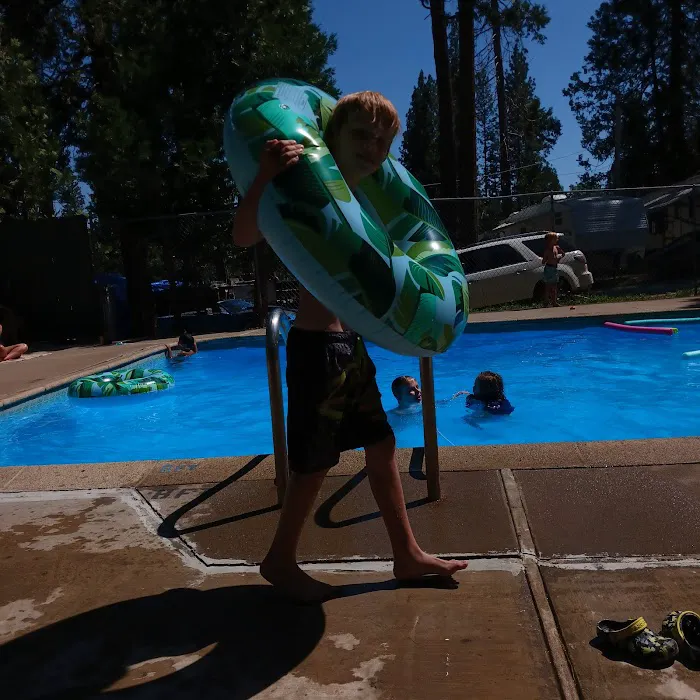 Sugar Pine RV Resort and Mobile Home Park Picture 2