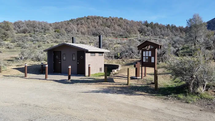 Walker Pass Campground Picture 9