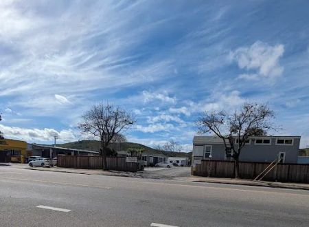 Mathews Trailer Lodge