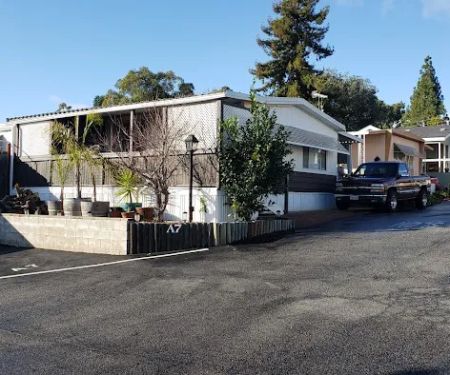Colonial Manor Mobile Park