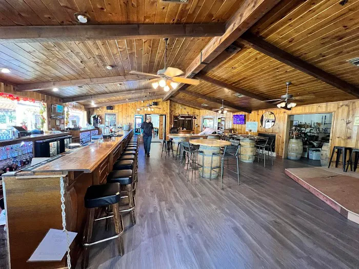 Lakeshore Inn Resort Picture 2
