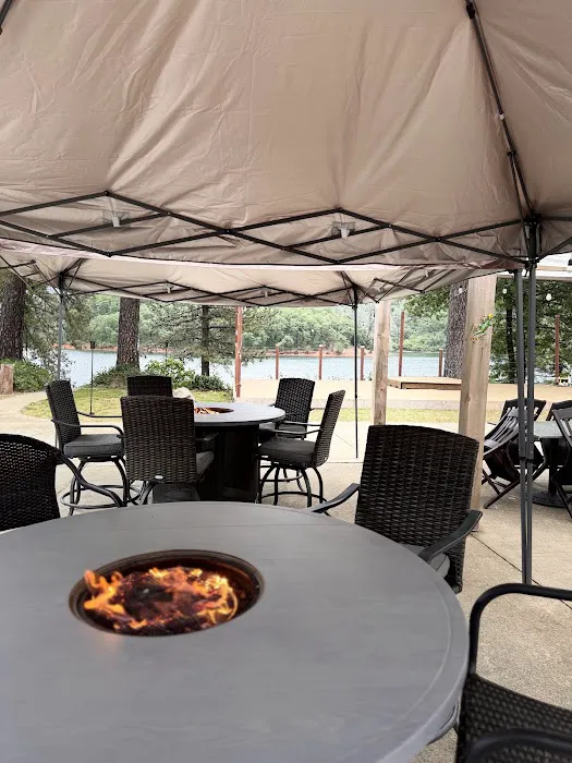 Lakeshore Inn Resort Picture 6