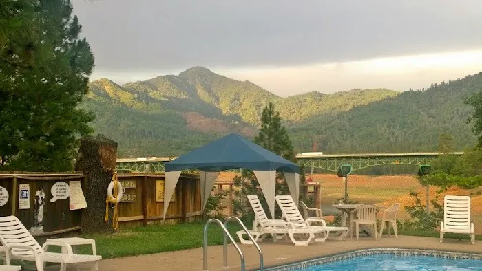 Lakeshore Inn Resort Picture 5