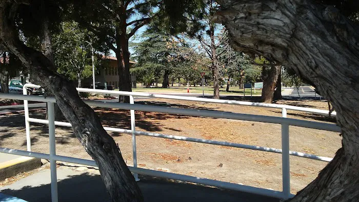 Cedar Oaks Mobile Home Park Picture 8