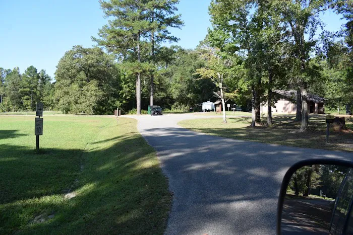 Big Biloxi Campground Picture 8
