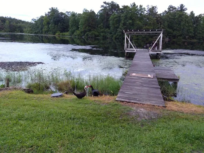 Lake-A-Way Camp Grounds Picture 5