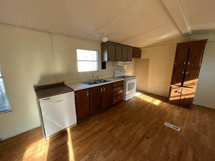 Coker Mobile Home Community Picture 2