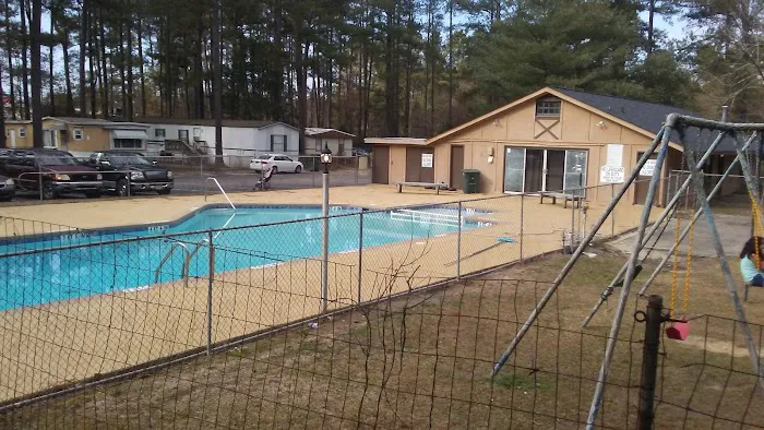 Alpine Regency Mobile Home Park Picture 8