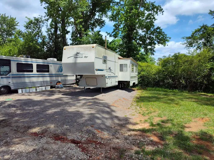 Big Oaks RV Park Picture 1