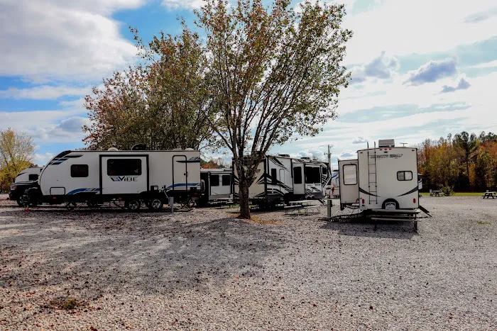 Ramblers Edge Housing Community & RV Park Picture 8