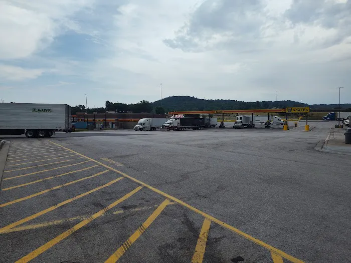 Love's RV Hookup Picture 9